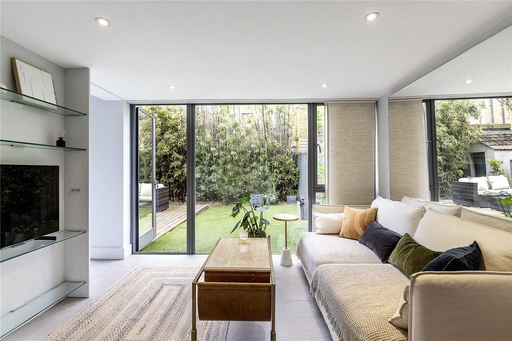 Property photo 3 of 10 Picture No. 45