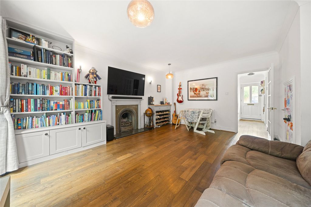 Property photo 3 of 12 Picture No. 10