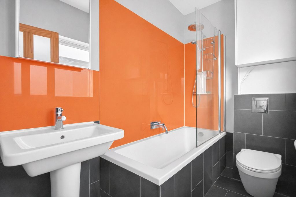 Property photo 3 of 10 Picture No. 20