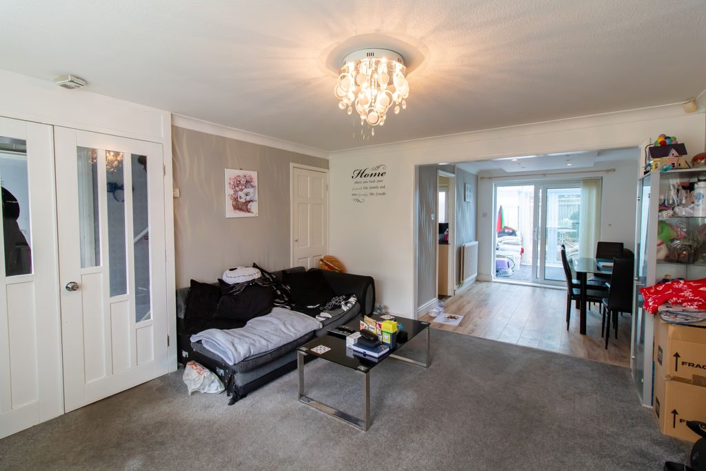 Property photo 3 of 17 Image 2