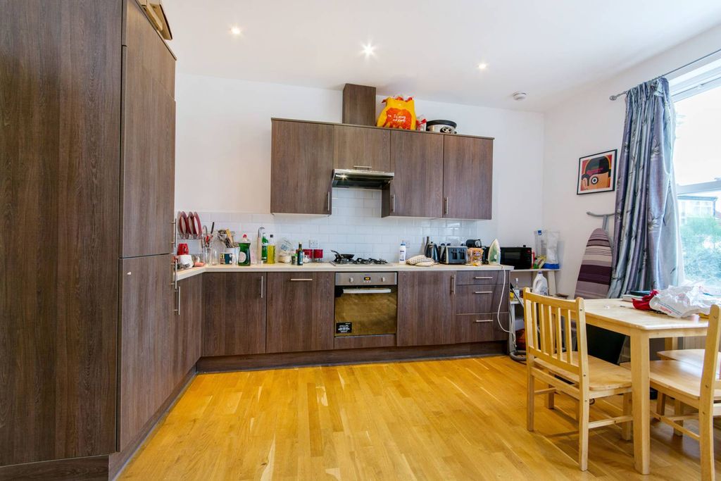 Property photo 2 of 5