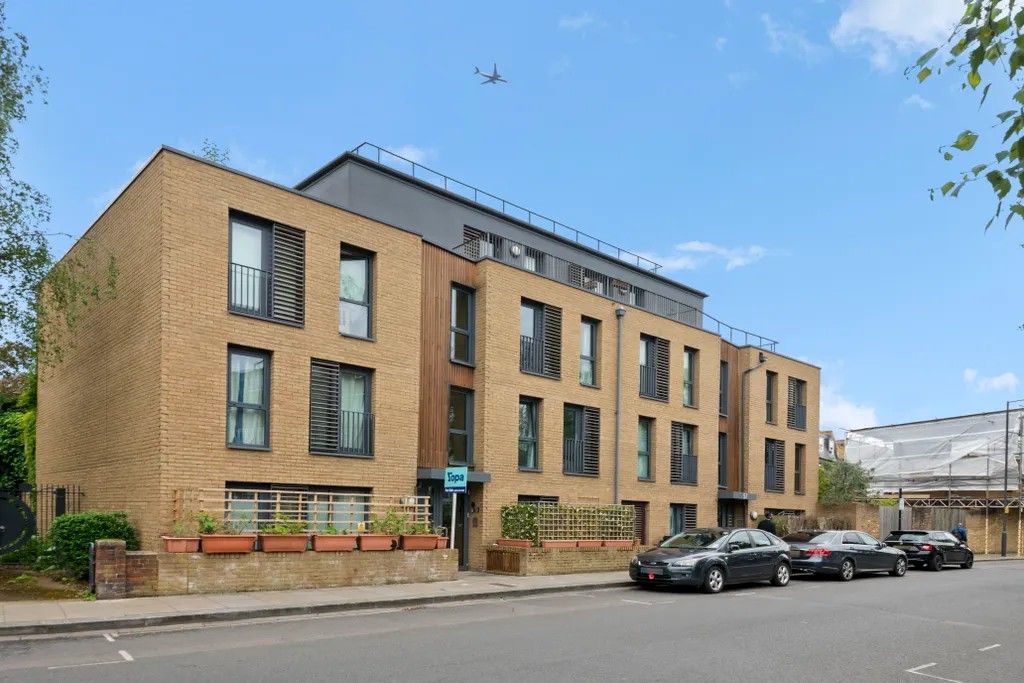 Property photo 1 of 10