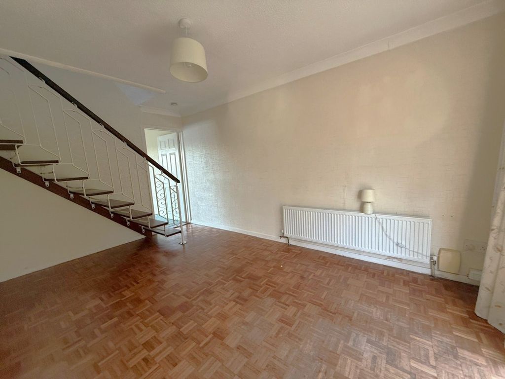 Property photo 3 of 16 4671139