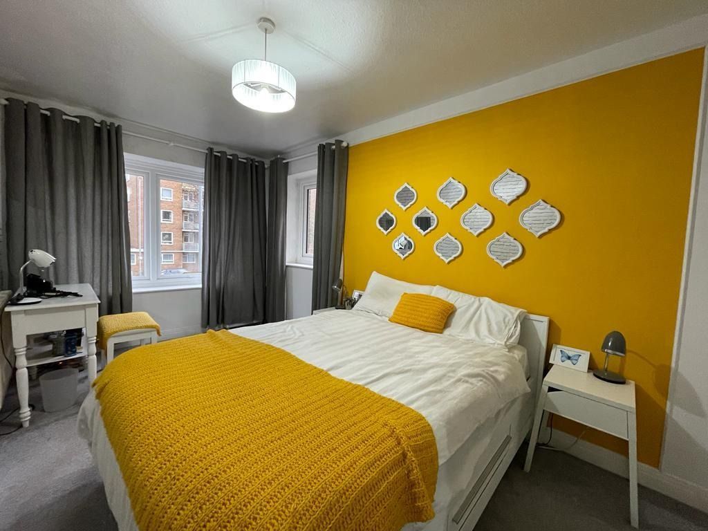 Property photo 3 of 8 4615382