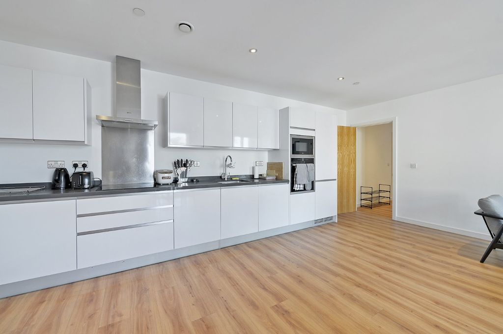 Property photo 2 of 9 Reception Room