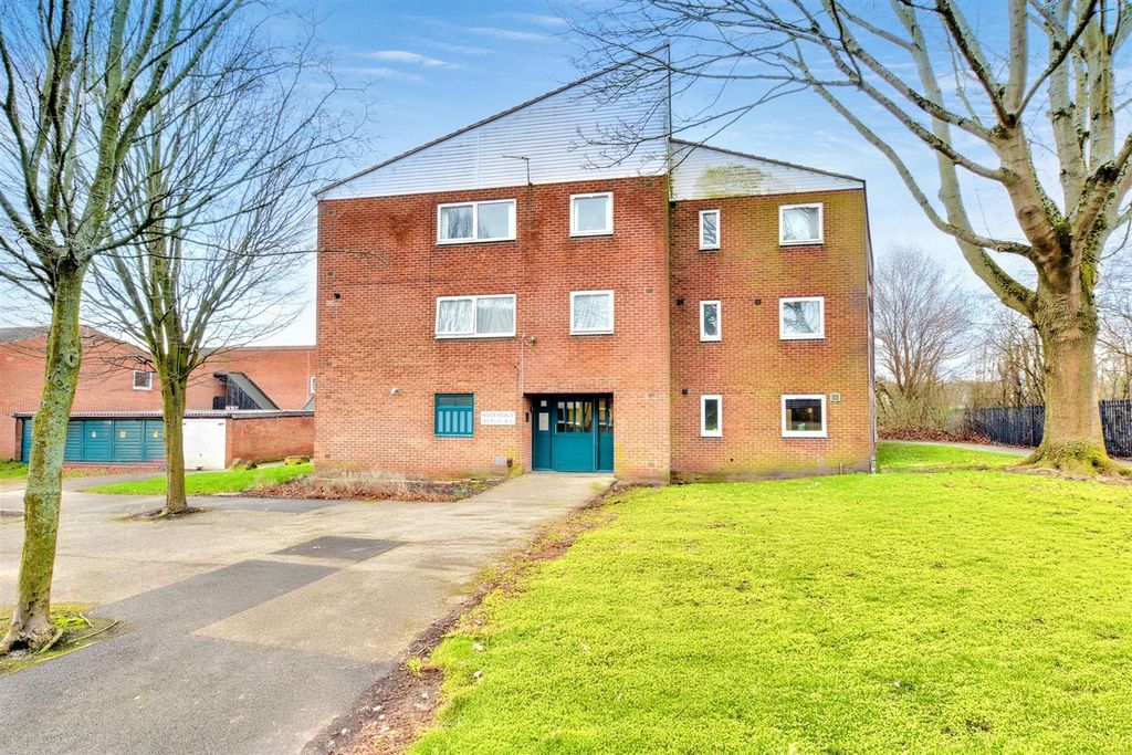 Property photo 1 of 15