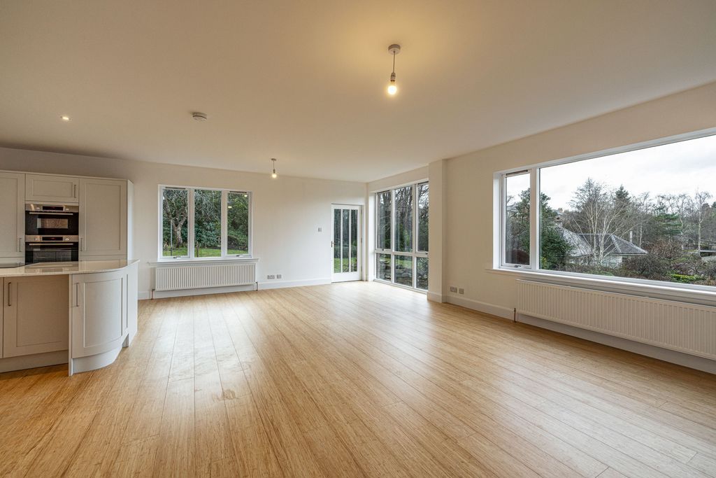 Property photo 3 of 47 Dining Kitchen