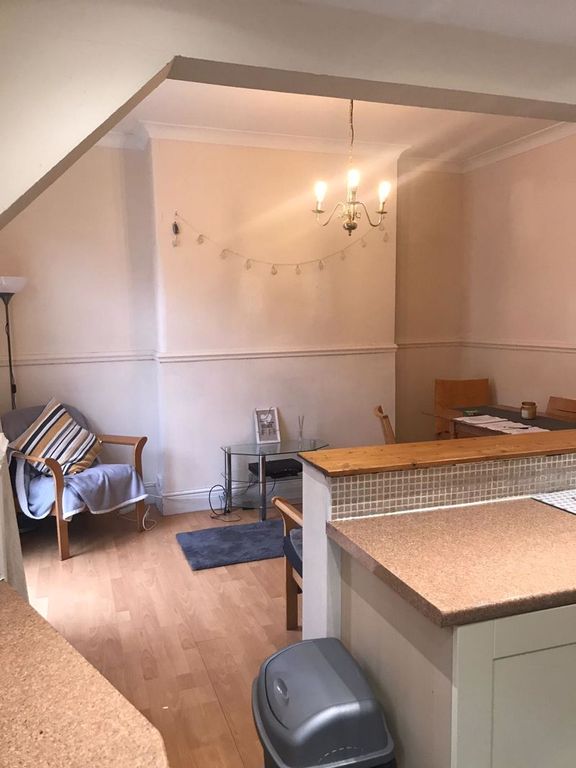 Property photo 2 of 7 Living Room