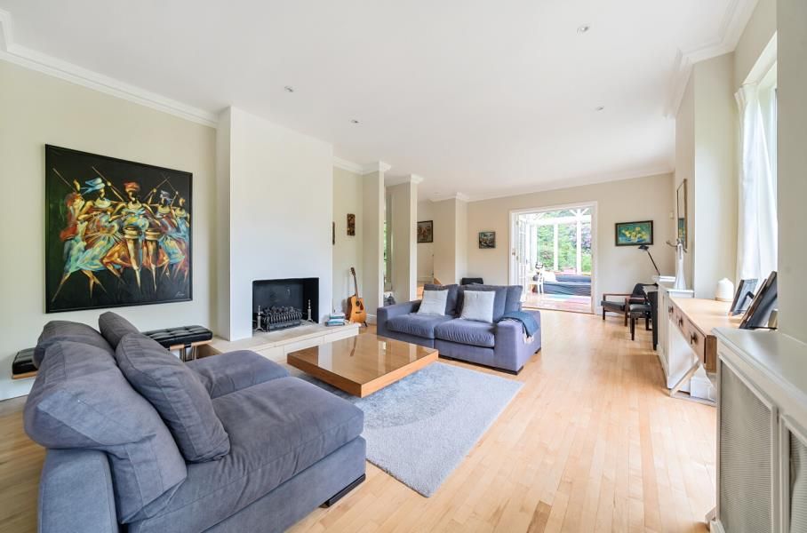 Property photo 2 of 15