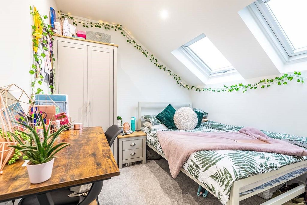 Property photo 1 of 9 Picture No. 19