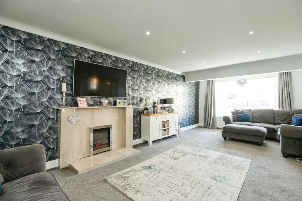 Property photo 3 of 19 Untitled-2514