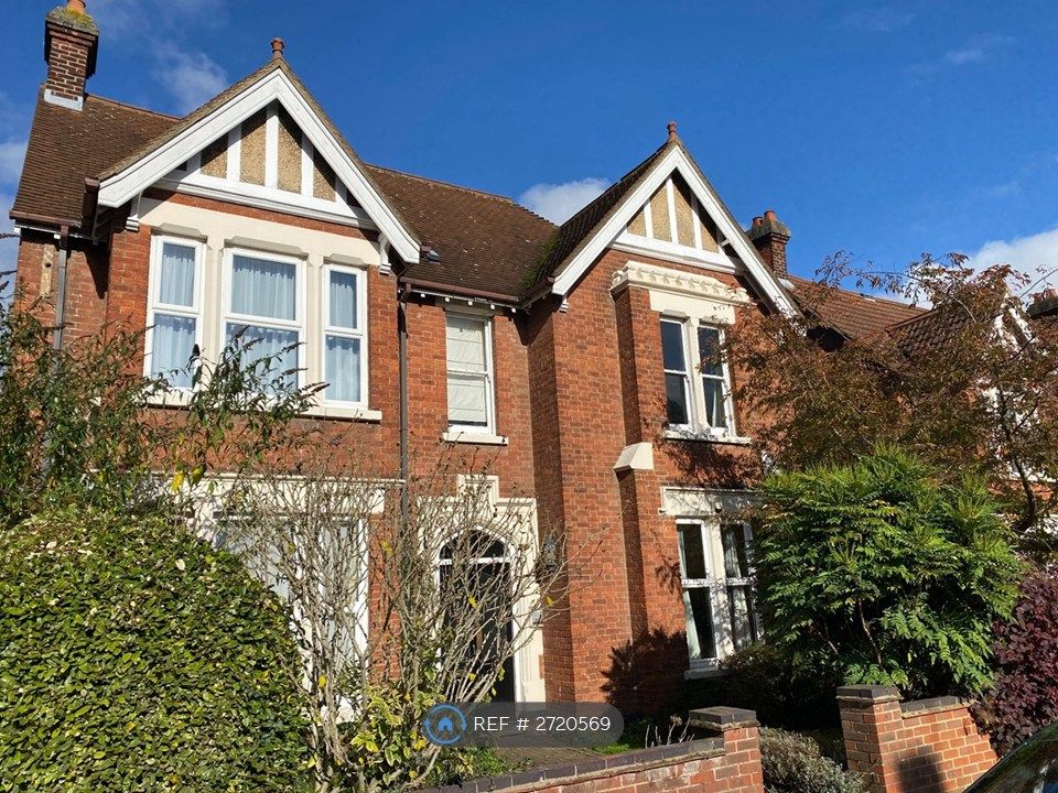 Property photo 2 of 12