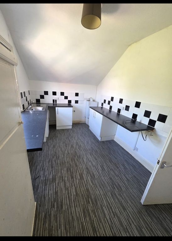 Property photo 2 of 3