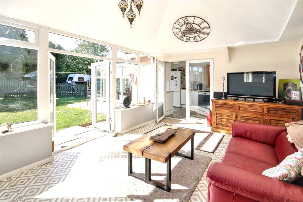 Property photo 2 of 14 Conservatory