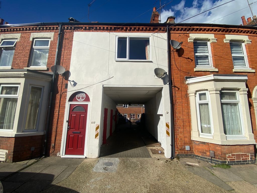 Property photo 1 of 9 Derby Road