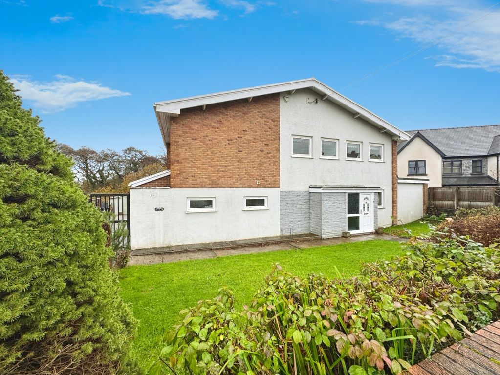 Property photo 2 of 50 4630913