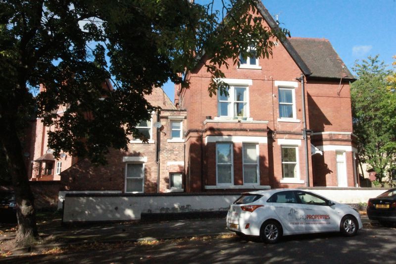 Property photo 1 of 9 Photo 7