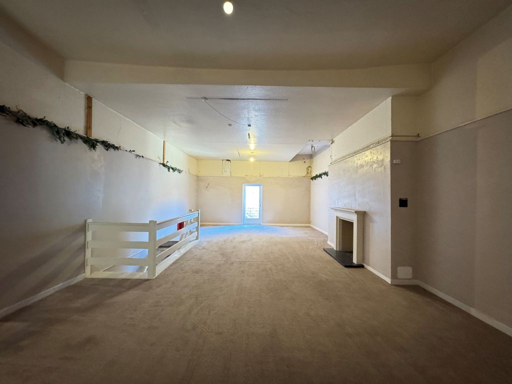 Property photo 3 of 3