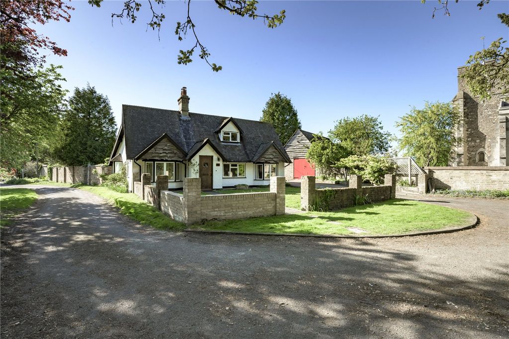 Property photo 1 of 21 Picture No. 15