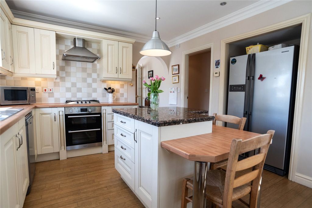 Property photo 3 of 40 Picture No. 66