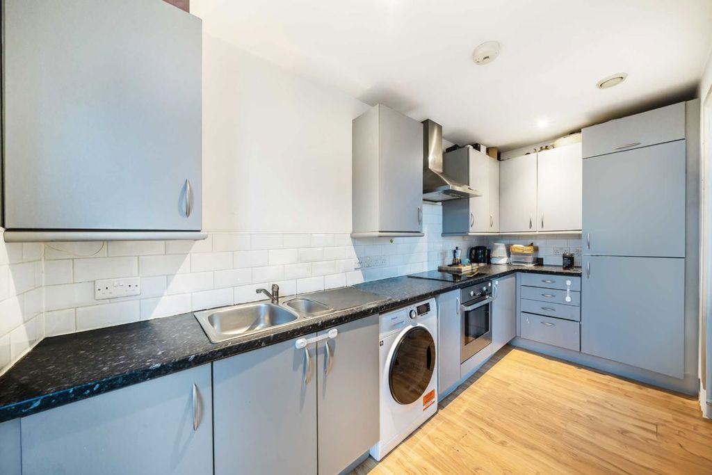 Property photo 2 of 4
