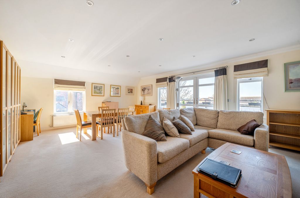 Property photo 2 of 18 1272468 (11).Jpg