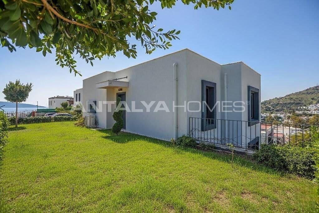 Property photo 1 of 25