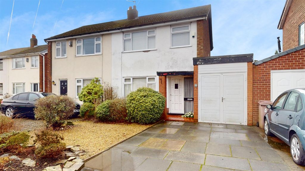 Property photo 1 of 22 Stanley Avenue For Sale