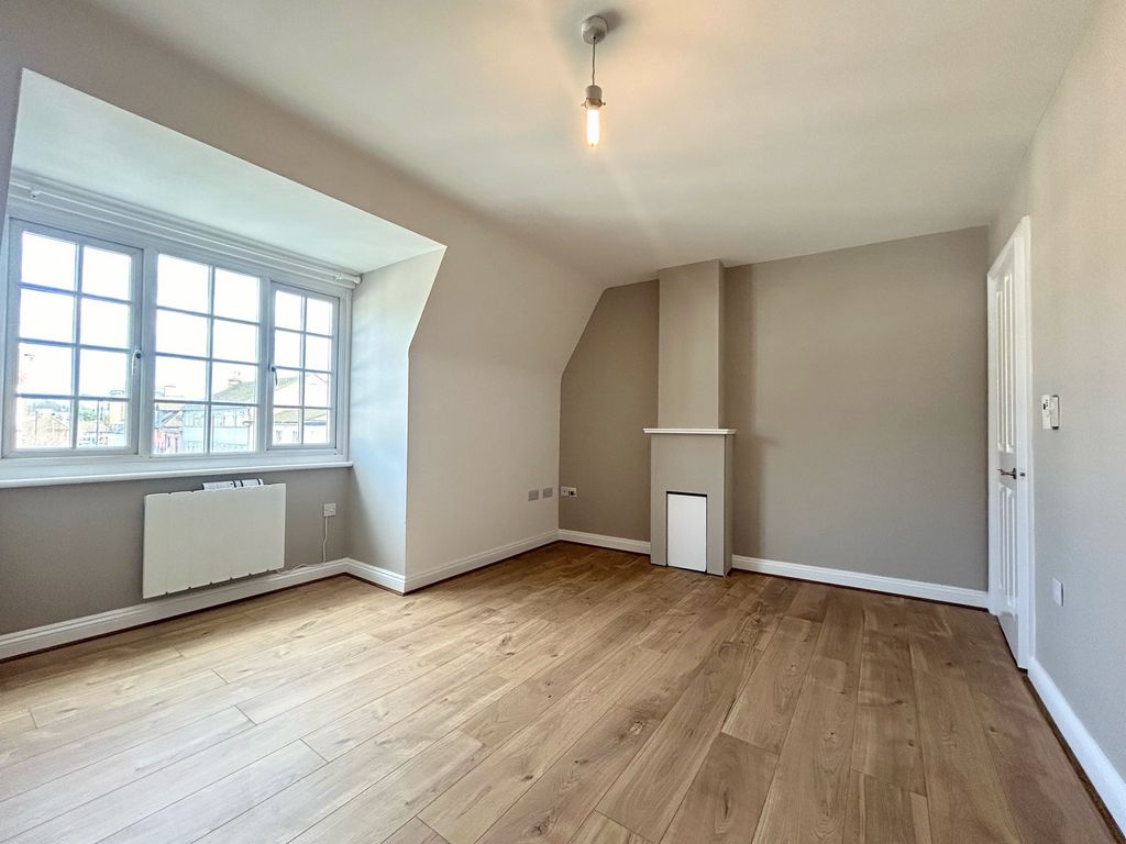 Property photo 2 of 8 Living Room