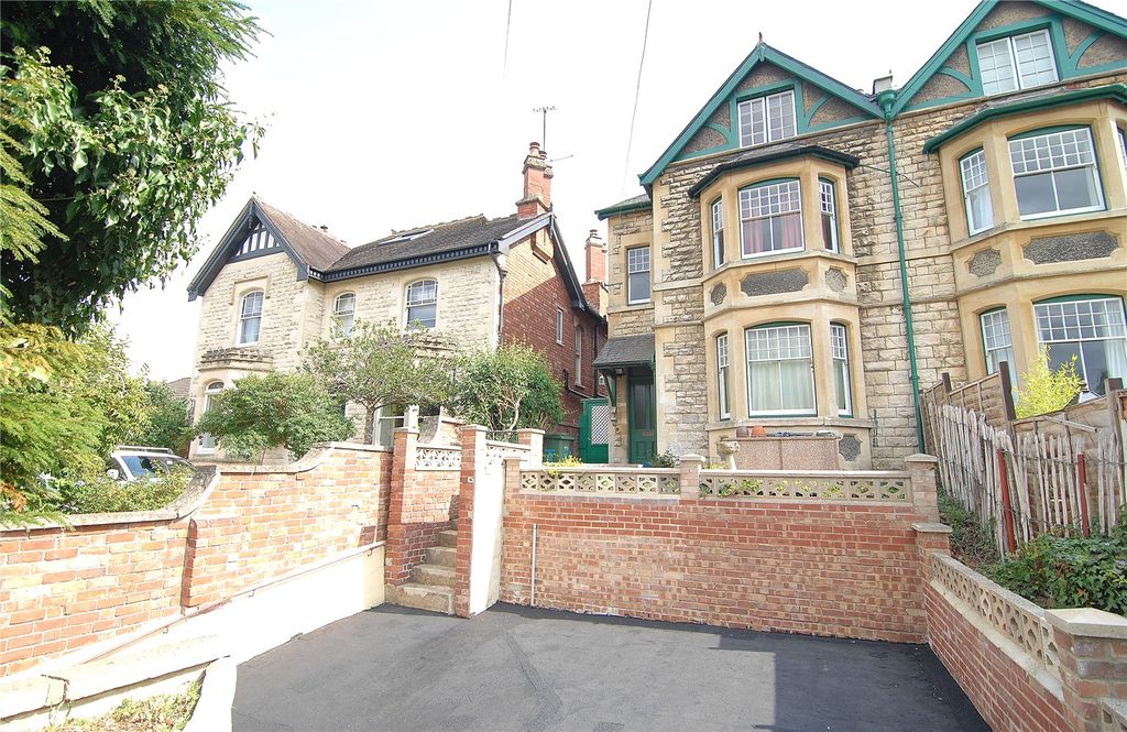 Property photo 1 of 24 Picture No. 03