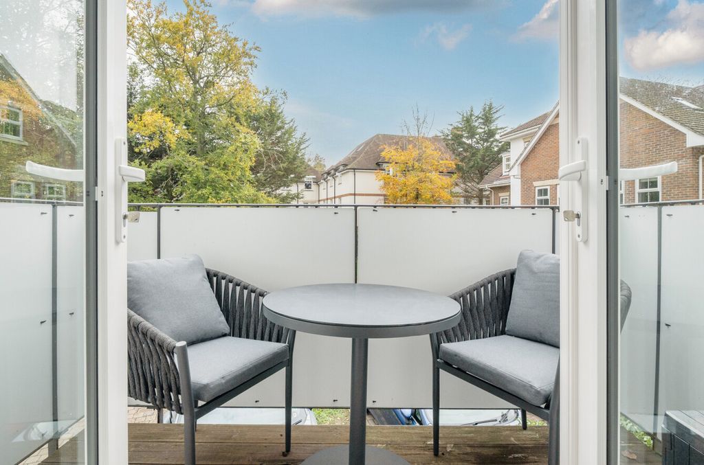 Property photo 2 of 18 1373879-20-69089B...