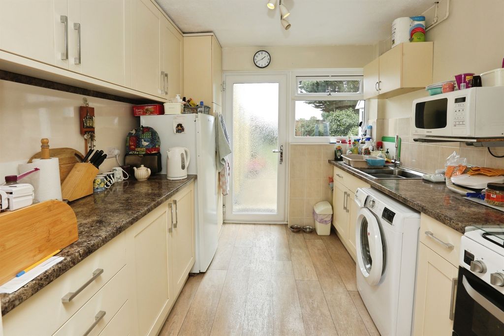 Property photo 3 of 15