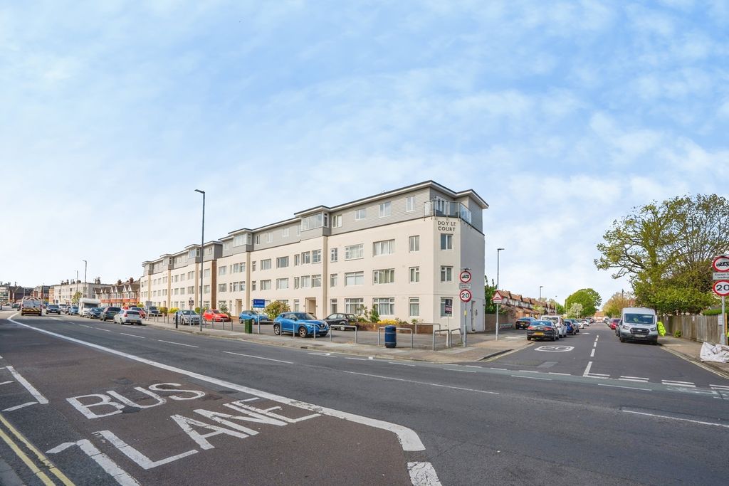 Property photo 1 of 20 Pbox-Img.Jpg