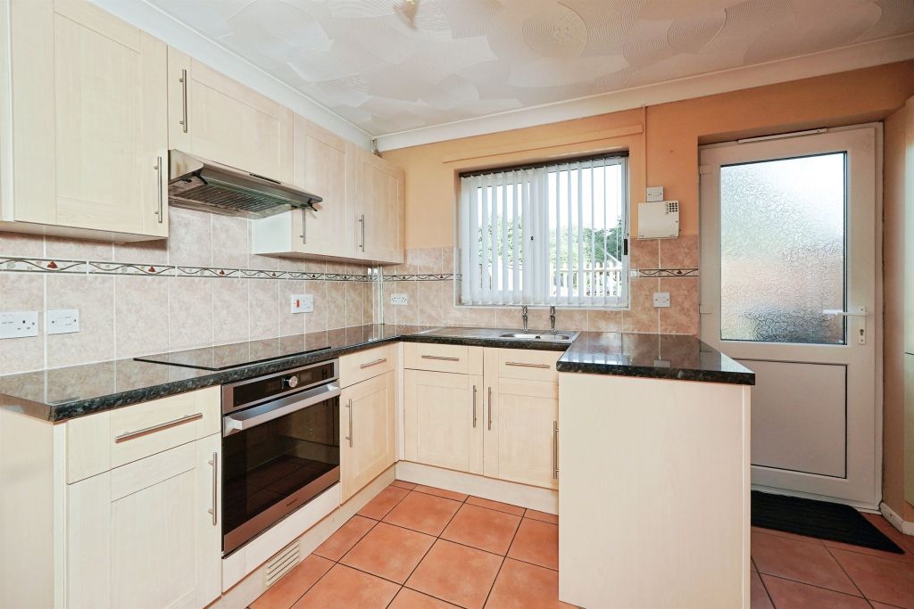 Property photo 3 of 16