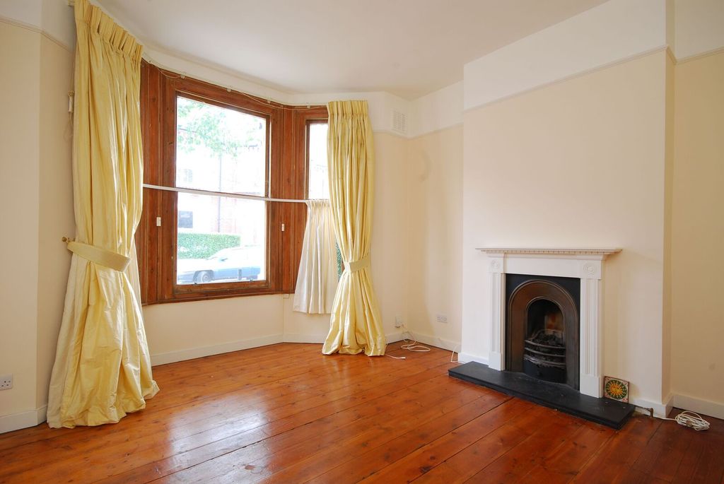 Property photo 1 of 9