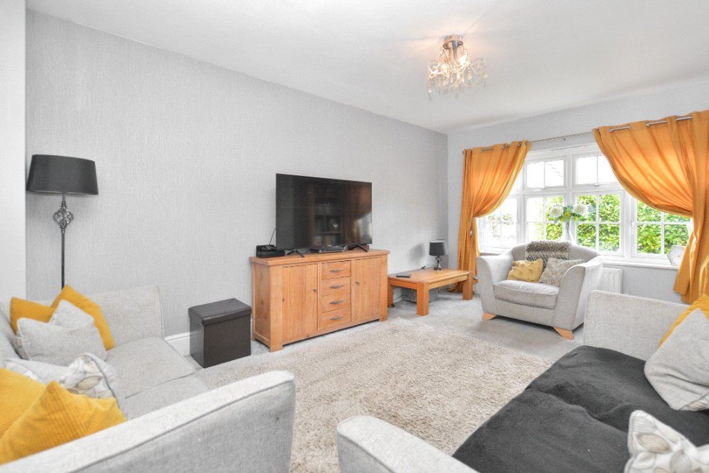 Property photo 2 of 17 Picture No. 14