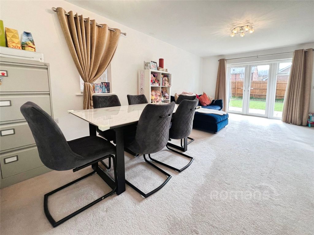 Property photo 3 of 20 Picture No. 21