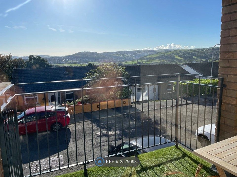 Property photo 3 of 16