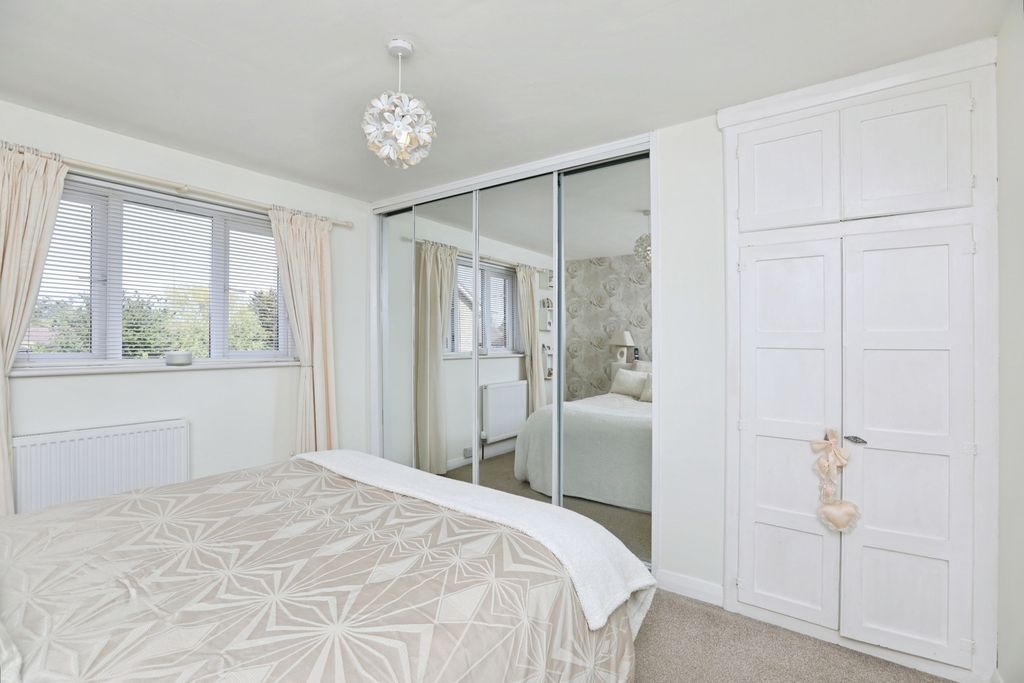 Property photo 1 of 19 Pbox-Img.Jpg