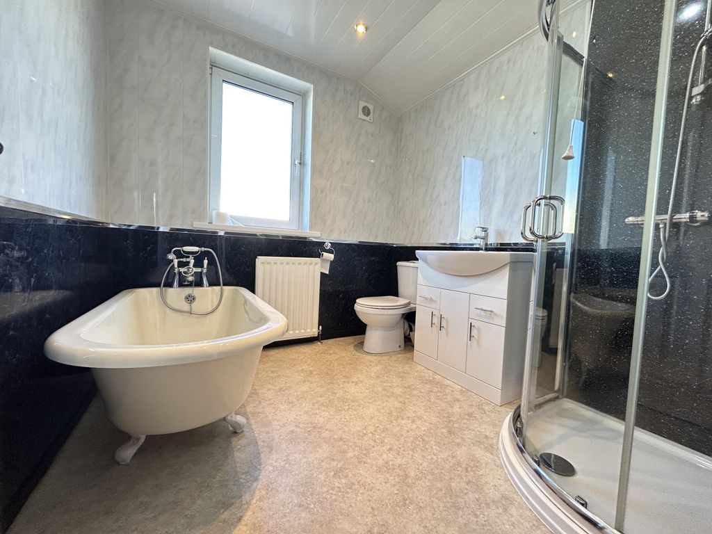 Property photo 2 of 21 Img_2599