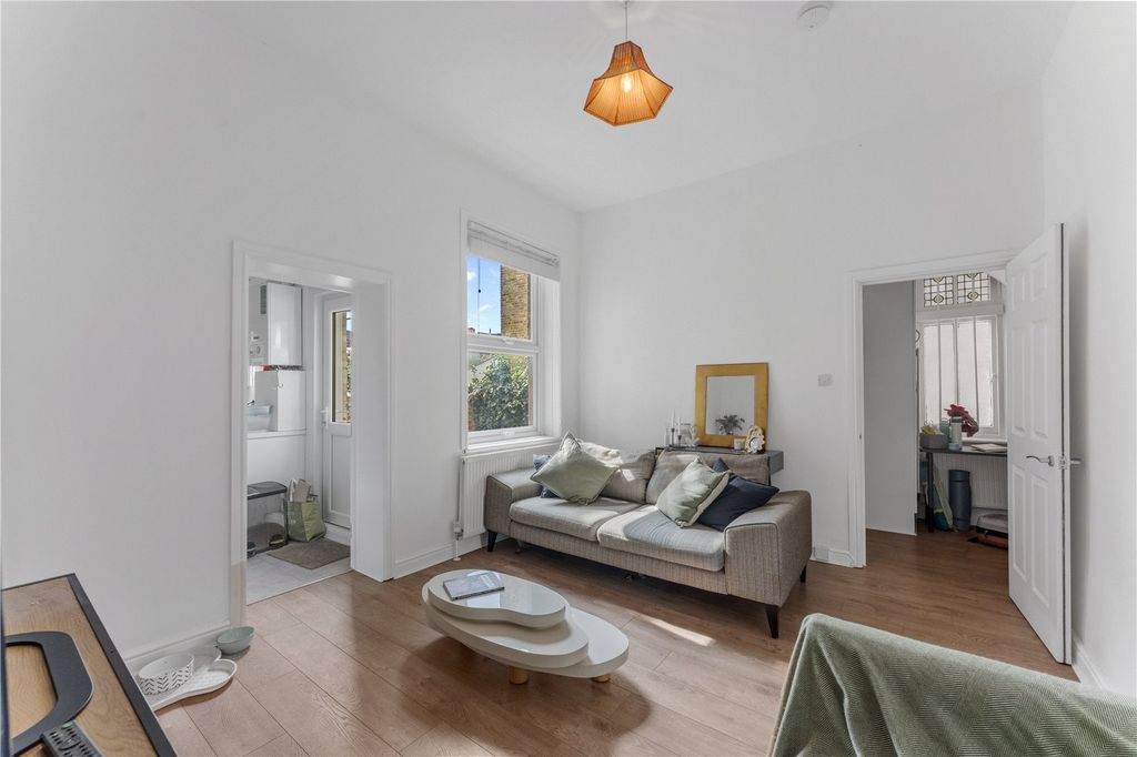 Property photo 2 of 13 Picture No. 08