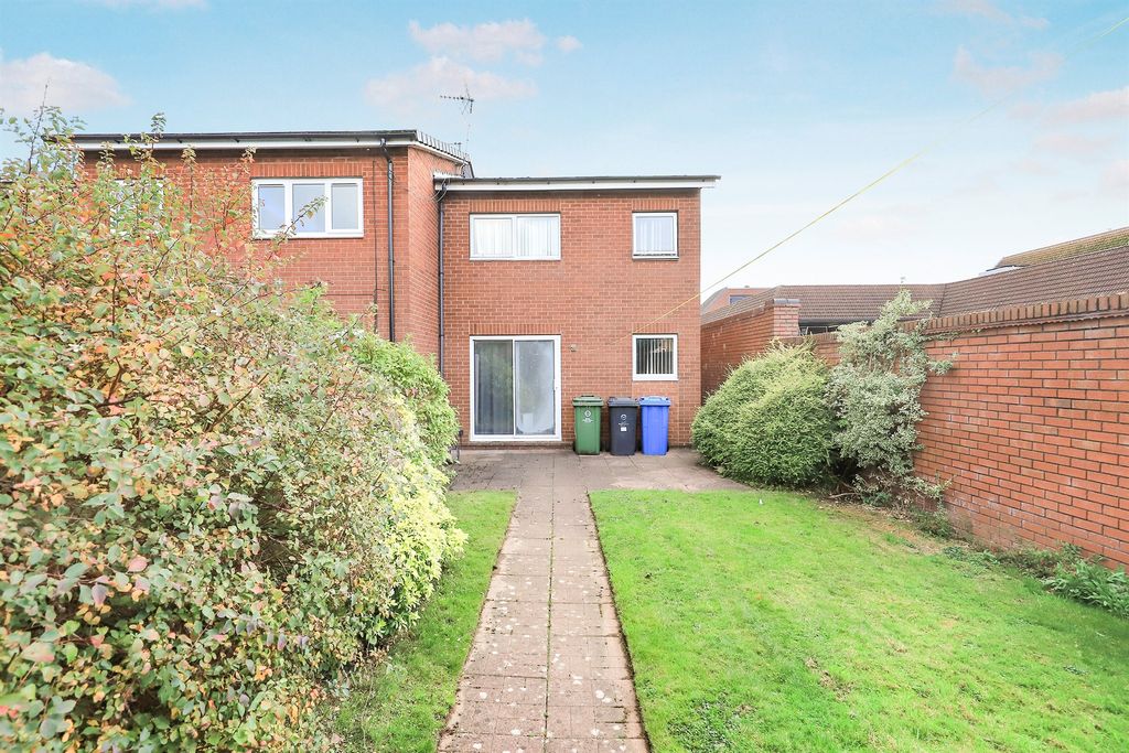 Property photo 2 of 15