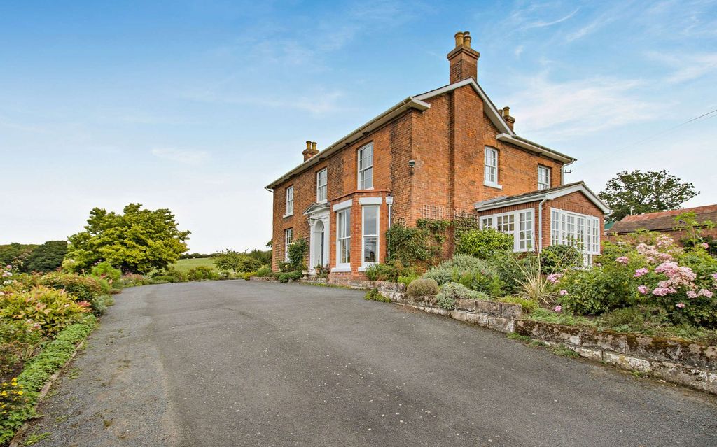 Property photo 3 of 42 Drive