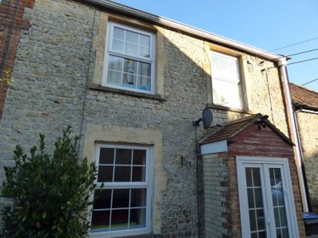 Property photo 1 of 7 Front