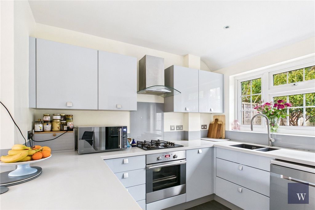 Property photo 2 of 16 Picture No. 03