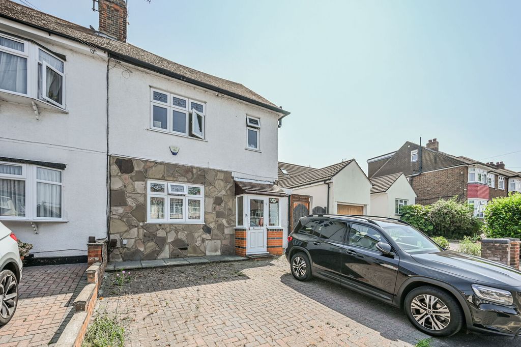 Property photo 1 of 23