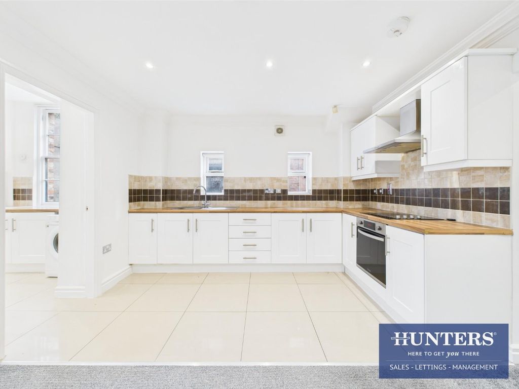 Property photo 2 of 16 Kitchen