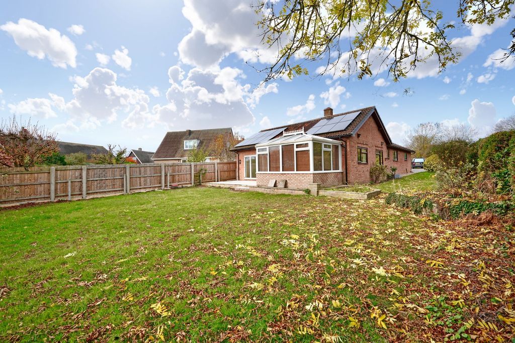 Property photo 2 of 16