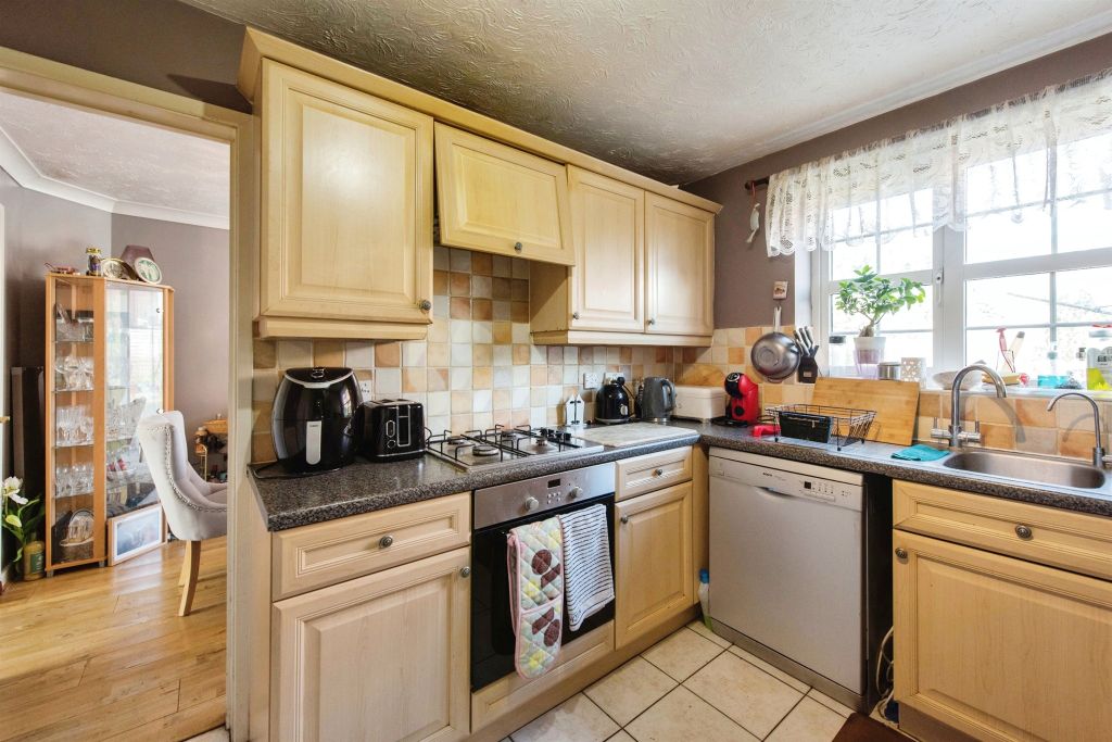 Property photo 2 of 13