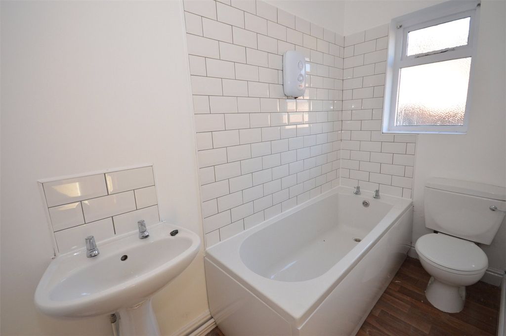 Property photo 3 of 9 Picture No. 05
